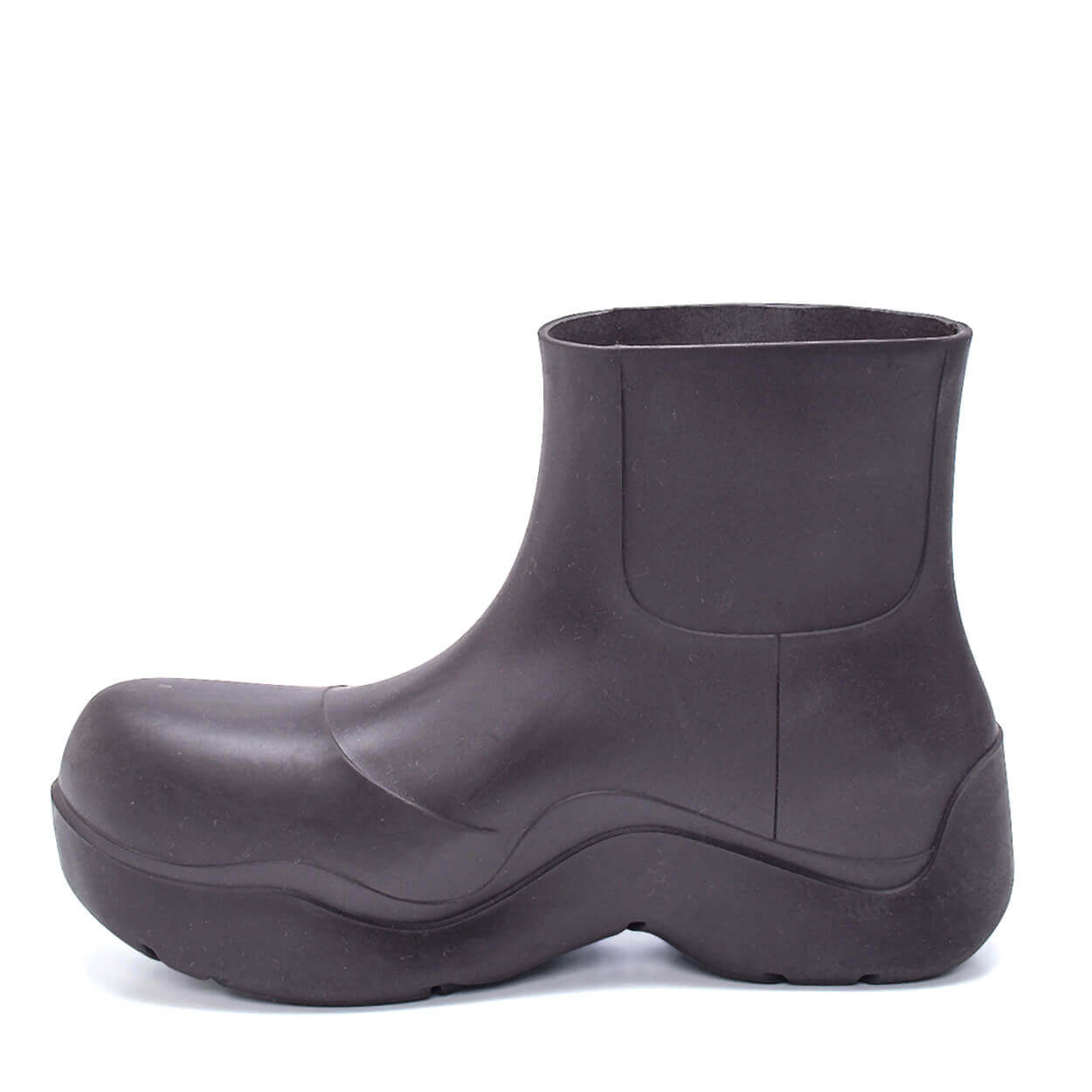 Bottega Veneta - Black Biodegradable Rubber Puddle Ankle Boots